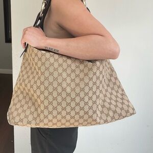 Large Gucci tote hobo bag